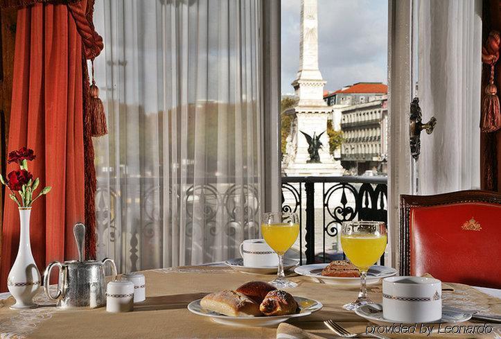 Hotel Avenida Palace Lisbon Luaran gambar View from the hotel