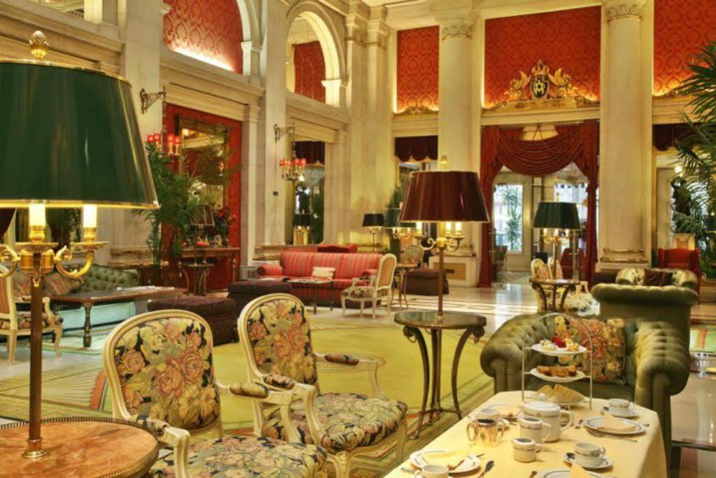 Hotel Avenida Palace Lisbon Restoran gambar The lobby